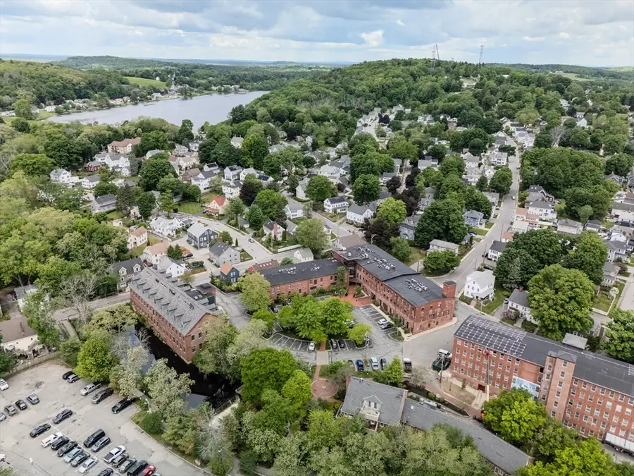 25 Pond St #203, Amesbury, MA 01913 - #2
