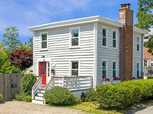 1 Red Frank Ln, Marblehead, MA 01945