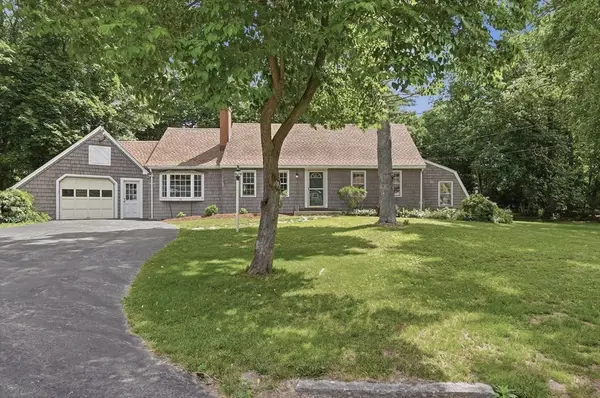 18 Forrest Road, Topsfield, MA 01983
