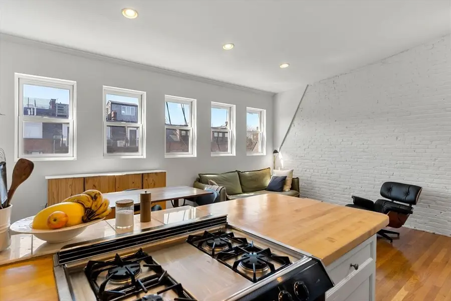 154 W Concord St #4, Boston, MA 02118 - #3