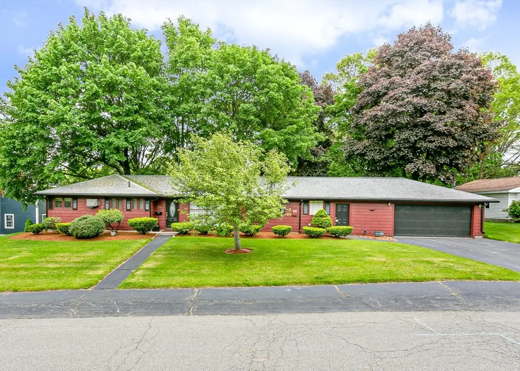 23 Russell Circle, Natick, MA 01760 - #1