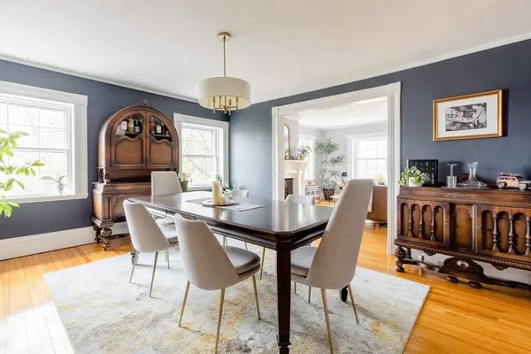 35 Washington Sq #3, Salem, MA 01970