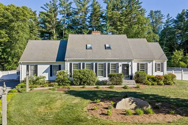 114 Longwater Dr, Hanover, MA 02339