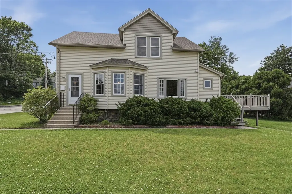 4 Drummond Avenue, Worcester, MA 01605 - #1