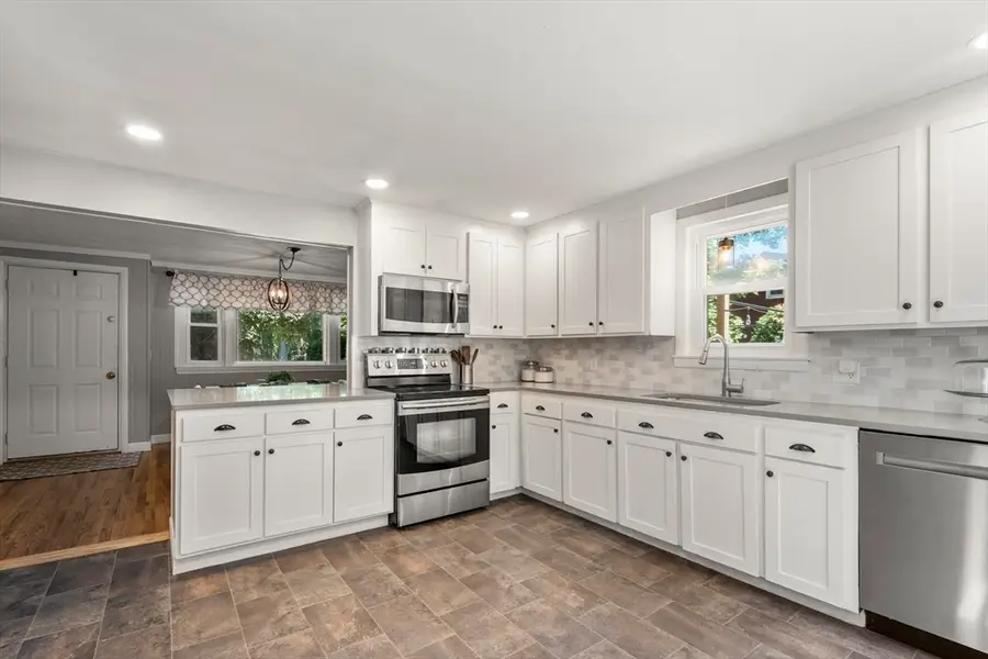 257 Elmwood St, North Attleboro, MA 02760 - #3