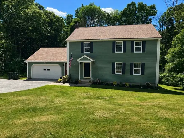 10 Garrison Heights Drive, Oxford, MA 01540