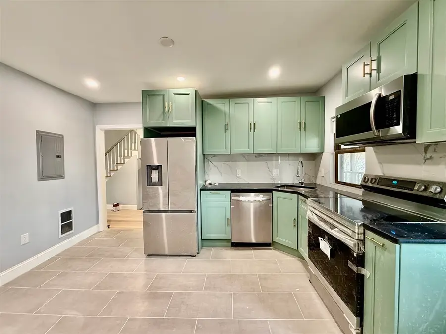 15 Berwick St #15, Melrose, MA 02176 - #2