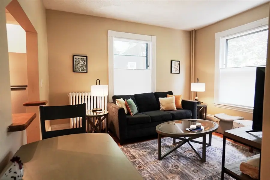 83 Pleasant St #3, Marblehead, MA 01945 - #2