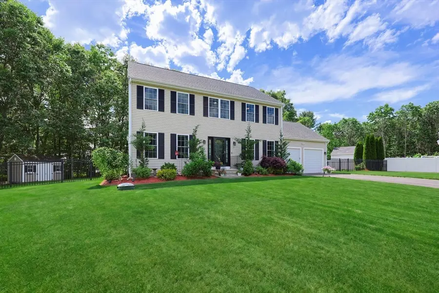 7 Stanley Cir, Mansfield, MA 02048 - #3