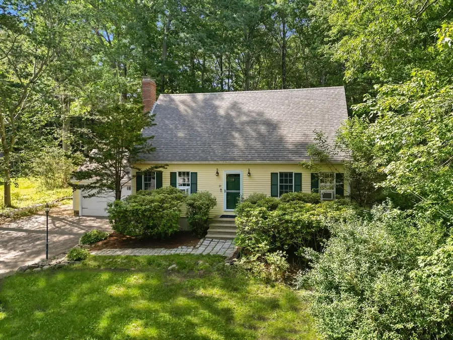 31 Kimball Rd, Amesbury, MA 01913 - #2