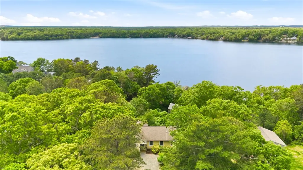 92 Shorewood Dr, Mashpee, MA 02649 - #1