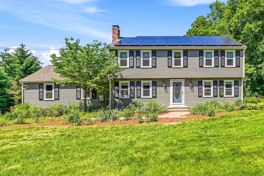 35 Chestnut St, Bellingham, MA 02019 - #1