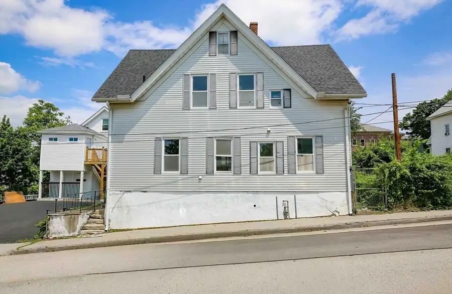 67 Richland St, Worcester, MA 01610 - #2
