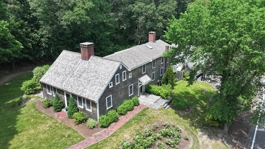 1296 Tremont St, Duxbury, MA 02332 - #2