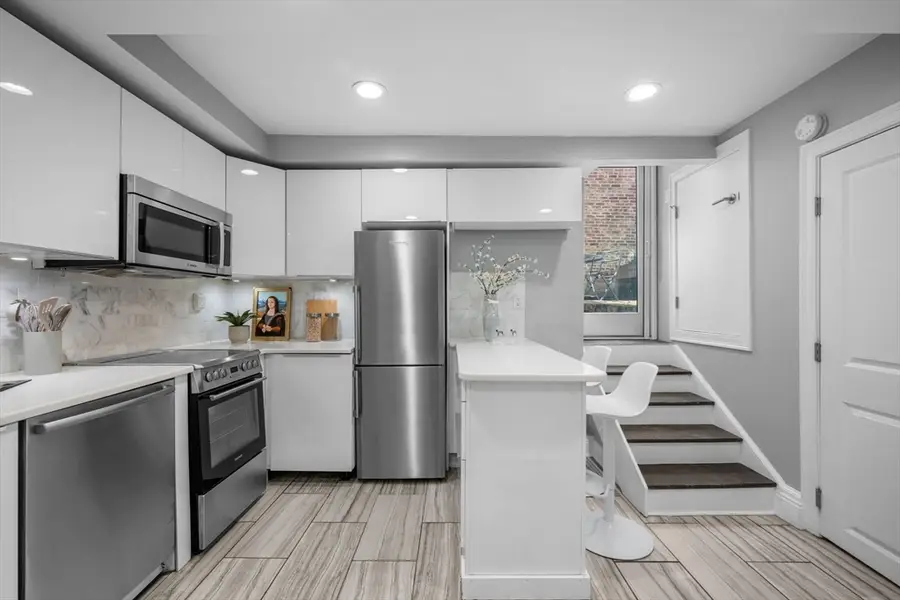 1 Melrose St. #1, Boston, MA 02116 - #3