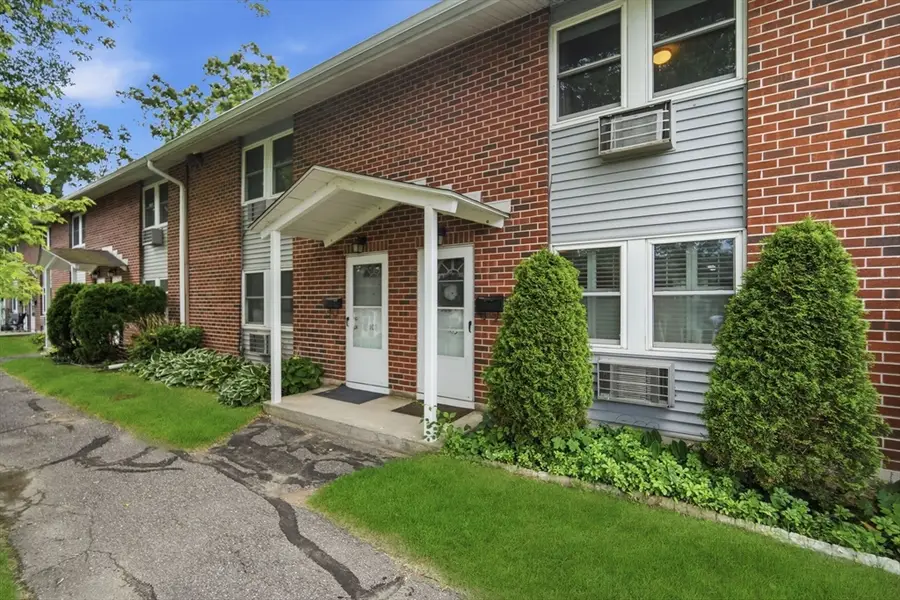 103 Manor Court #103, Springfield, MA 01118 - #3
