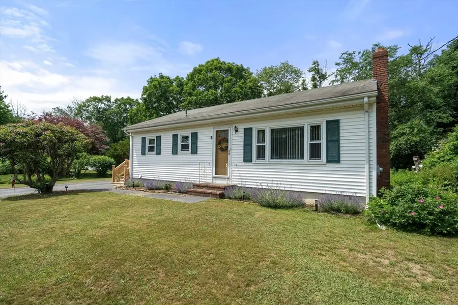 9 Mowry St, Raynham, MA 02767 - #2