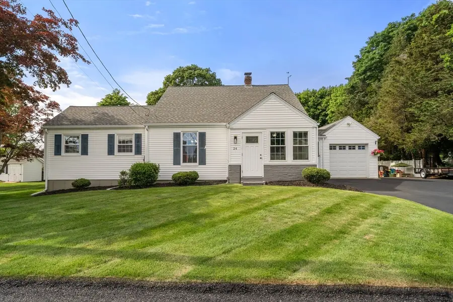 24 Wilbur St, Raynham, MA 02767 - #2