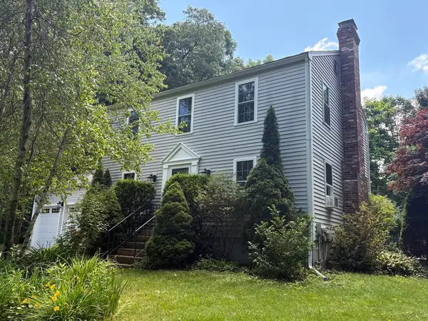 35 Houde St, Marlborough, MA 01752