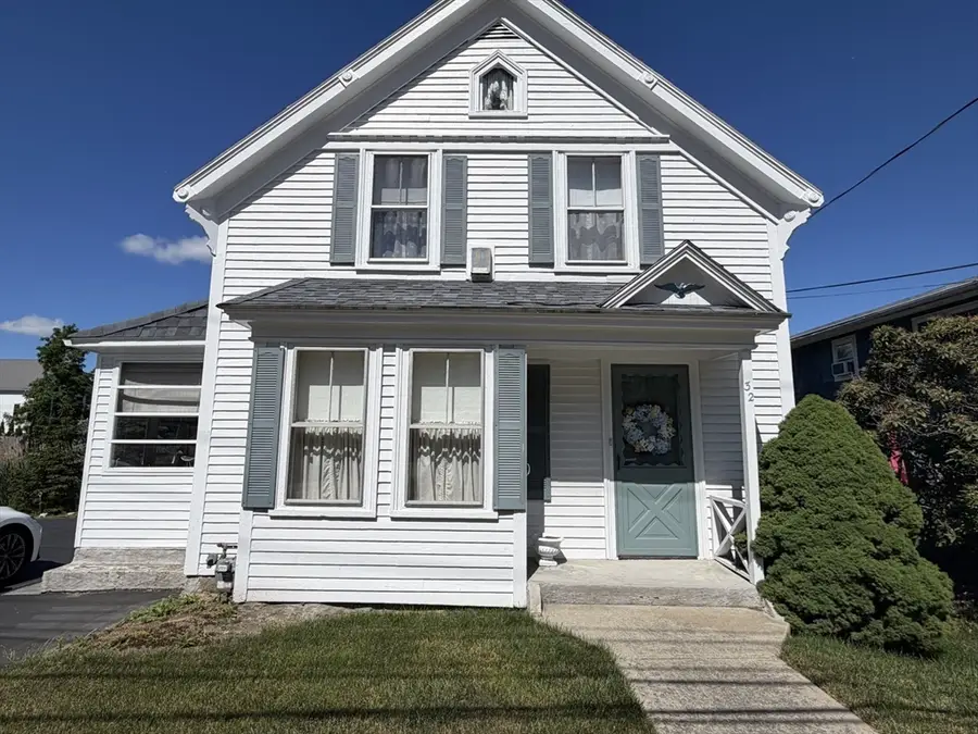 32 Eastern Ave, Essex, MA 01929 - #2