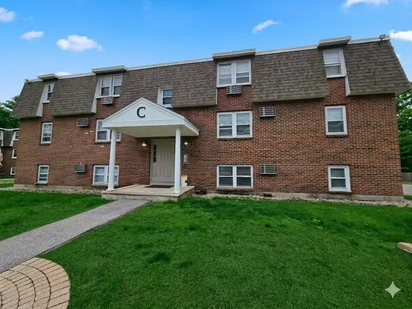 870 Haverhill St #13C, Rowley, MA 01969