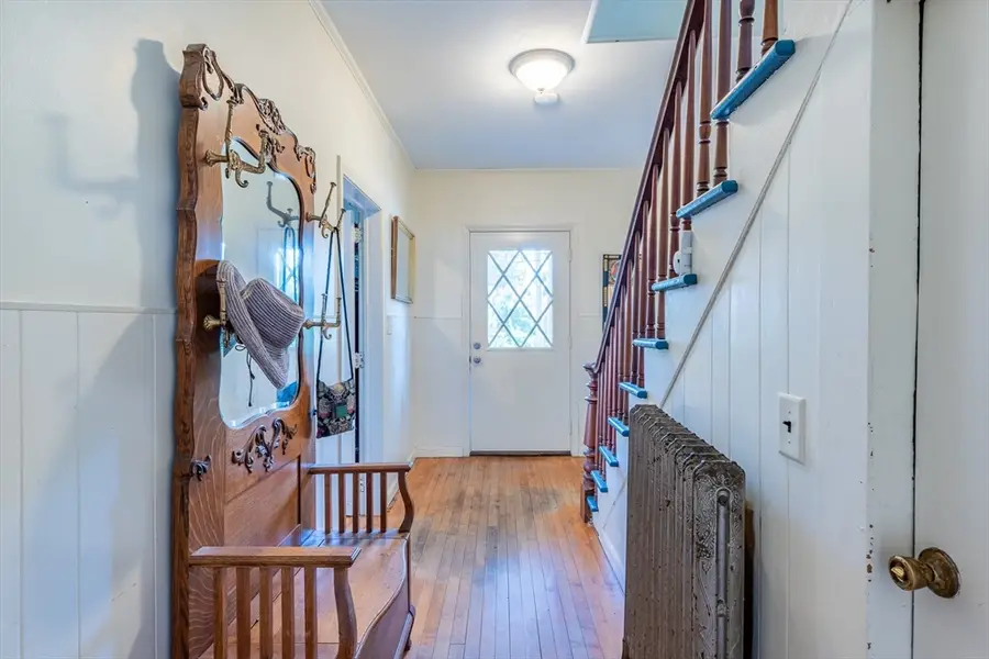 14 Holyoke St, Easthampton, MA 01027 - #3