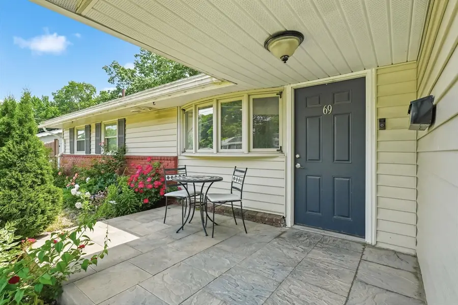 69 Elsie Rd, Brockton, MA 02302 - #3
