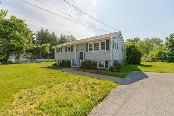 392 Acton Rd, Chelmsford, MA 01824