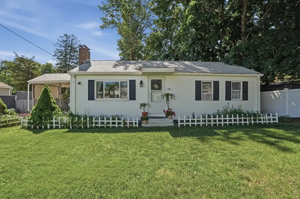 19 Lind Terrace, Randolph, MA 02368 - #1
