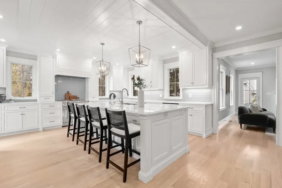 6 Revolutionary Road, Lexington, MA 02421 - #3