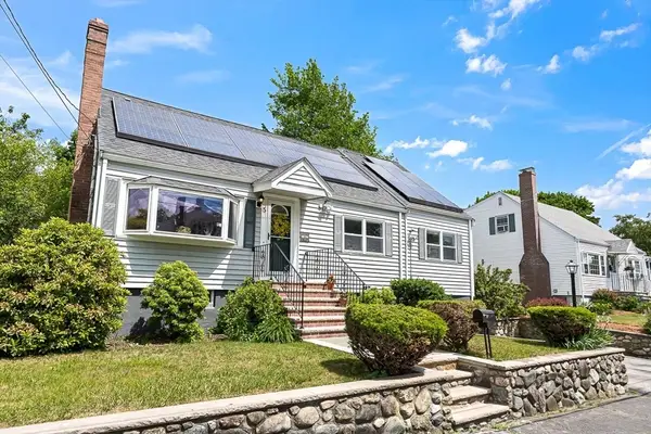 5 Elizabeth Road, Stoneham, MA 02180