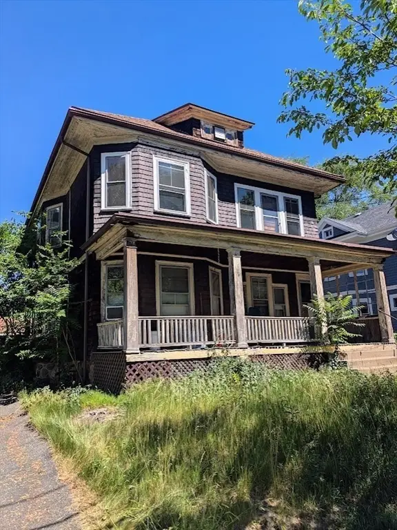 32-34 Harlow St, Arlington, MA 02474