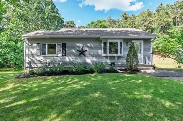 39 Esta Road, Plymouth, MA 02360