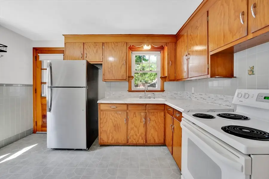 267 Connecticut Ave, Springfield, MA 01104 - #2