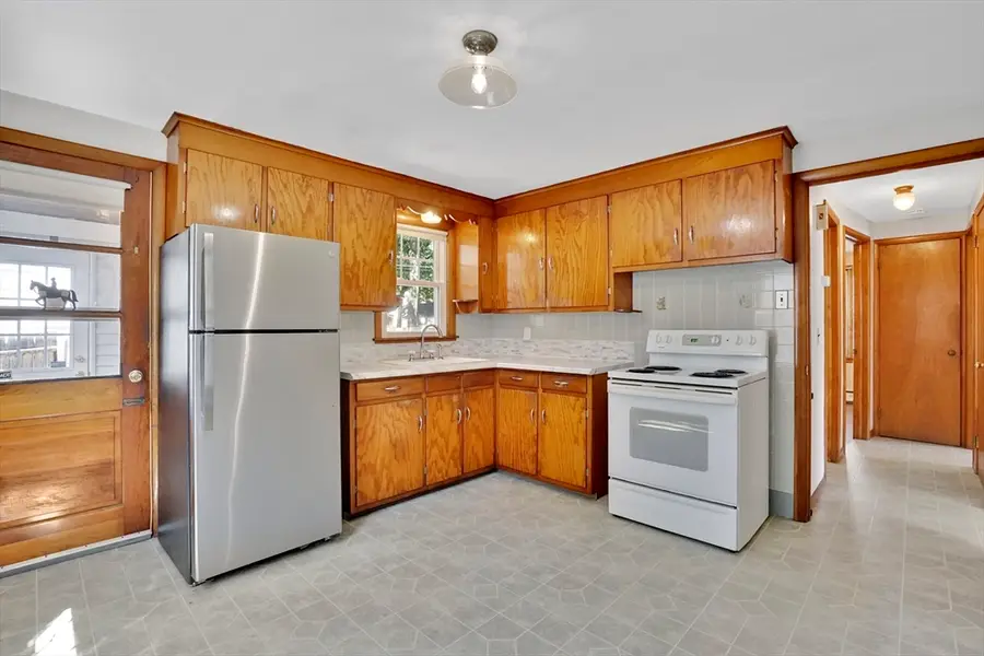 267 Connecticut Ave, Springfield, MA 01104 - #3