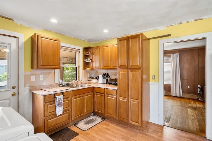 26 Beckett St, Peabody, MA 01960 - #3