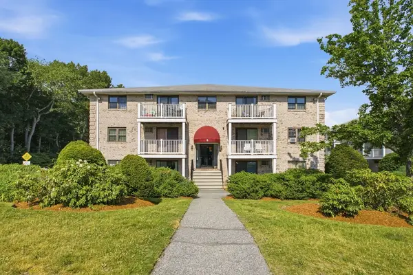 6 Kenmar Dr #4, Billerica, MA 01821