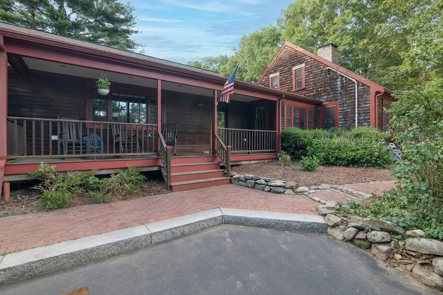 221 Circuit Street, Hanover, MA 02339 - #3