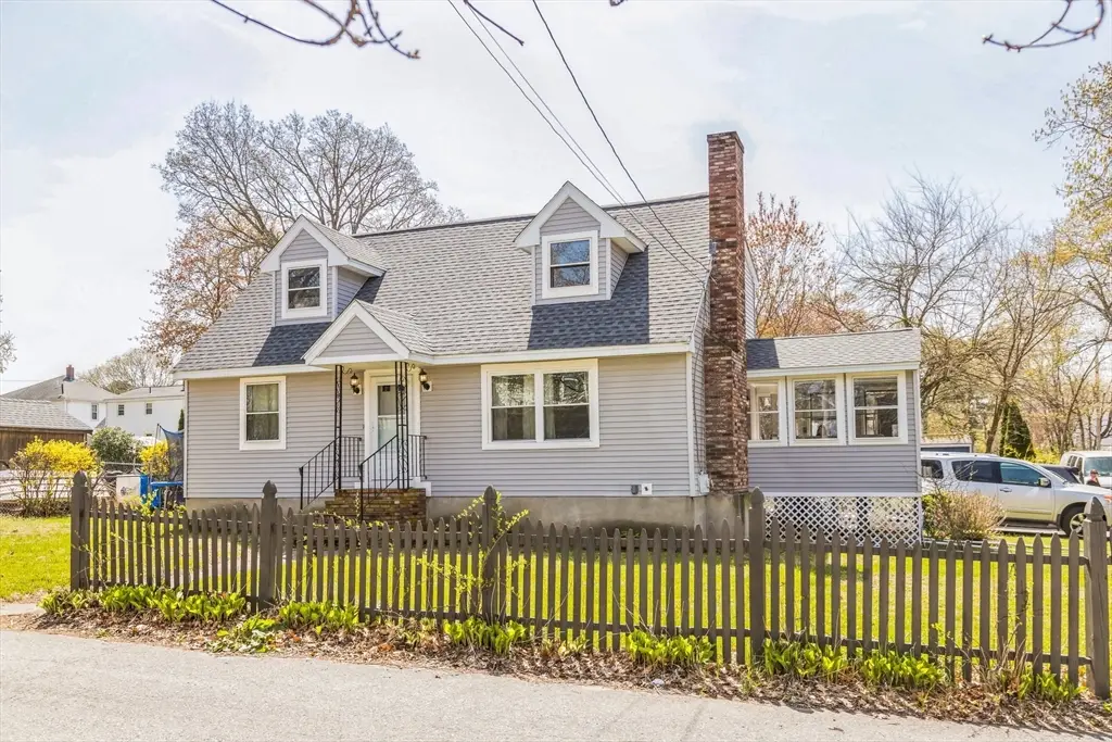 14 Greenville St, Billerica, MA 01821 - #1