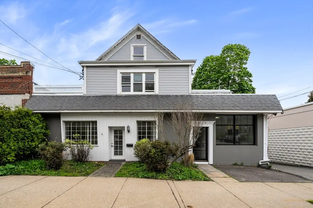 1205 Massachusetts Ave, Arlington, MA 02476 - #1