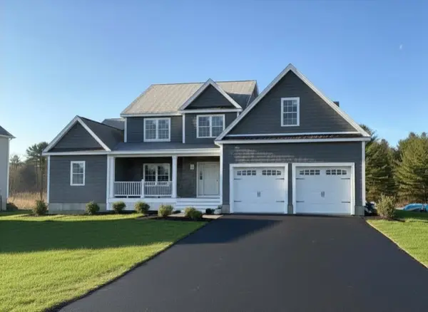 10 April Way, Millis, MA 02054