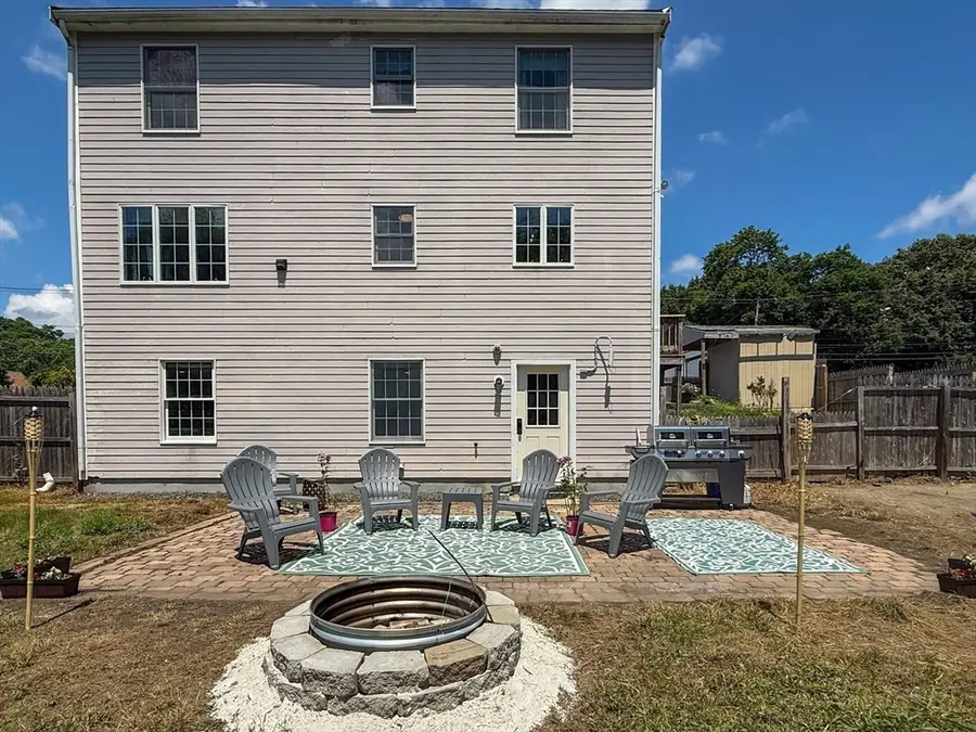 616 Plymouth St, Halifax, MA 02338 - #2
