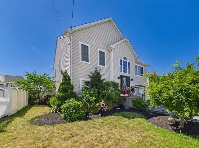 19 Abington Ln., Fall River, MA 02721 - #2