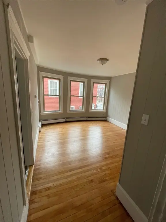 135 Lafayette Sq, Haverhill, MA 01832 - #3