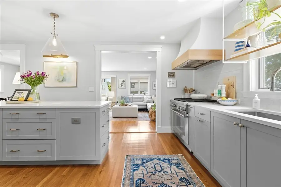 18 Roberts Rd, Medford, MA 02155 - #3