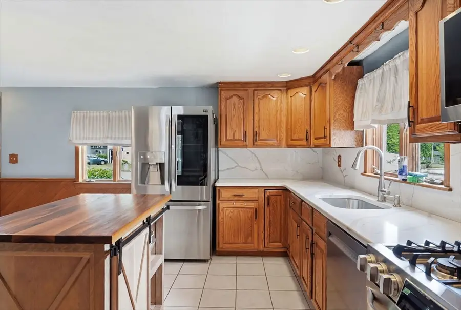 31 Herrick Rd, Peabody, MA 01960 - #3
