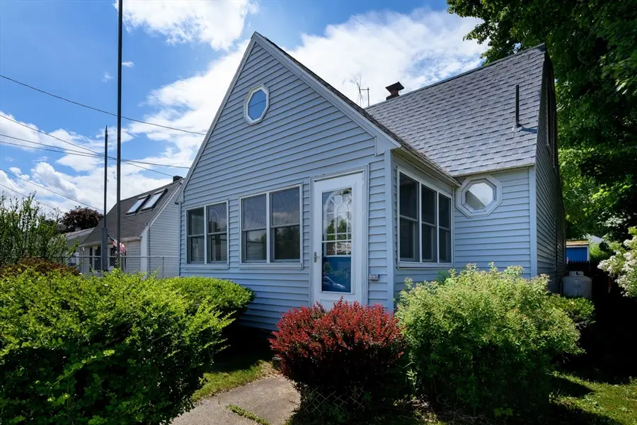 132 Eagle St, Ware, MA 01082 - #3