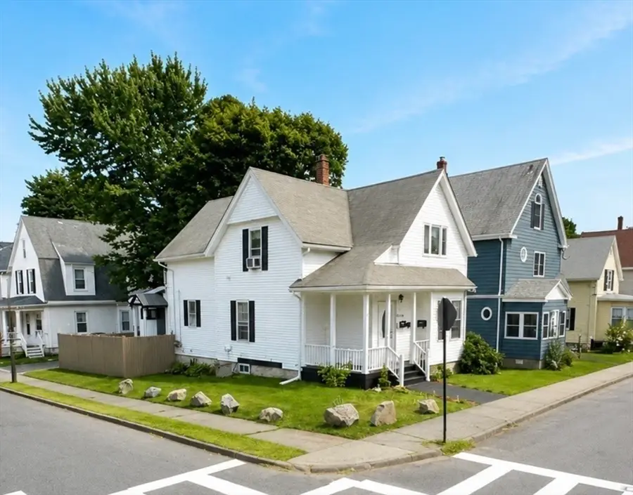 29 Birch St, Saugus, MA 01906 - #3