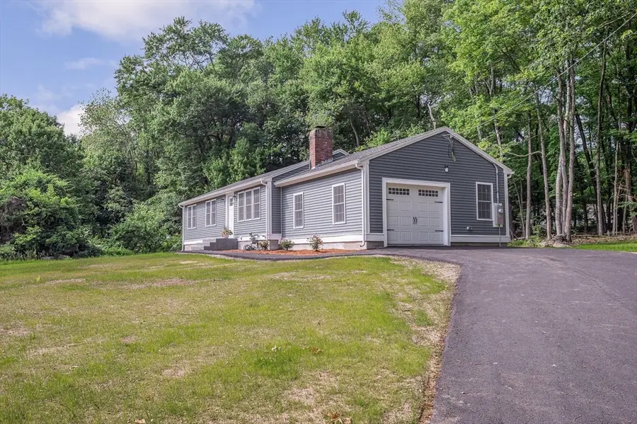 8 Galloway Rd, Chelmsford, MA 01824 - #2