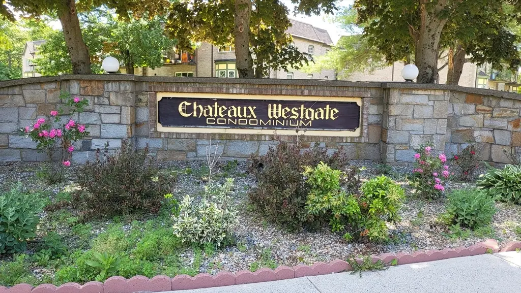 102 Oak Ln #4, Brockton, MA 02301 - #1